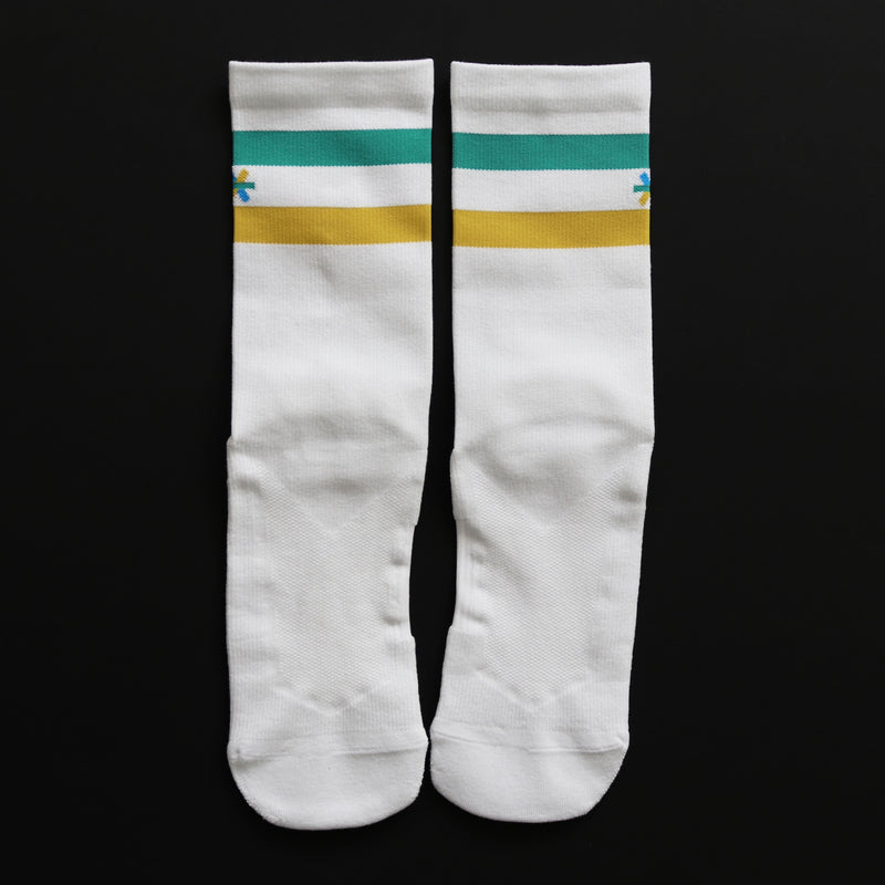 Runtrip × OLENO 2Line Socks (Green × Yellow)