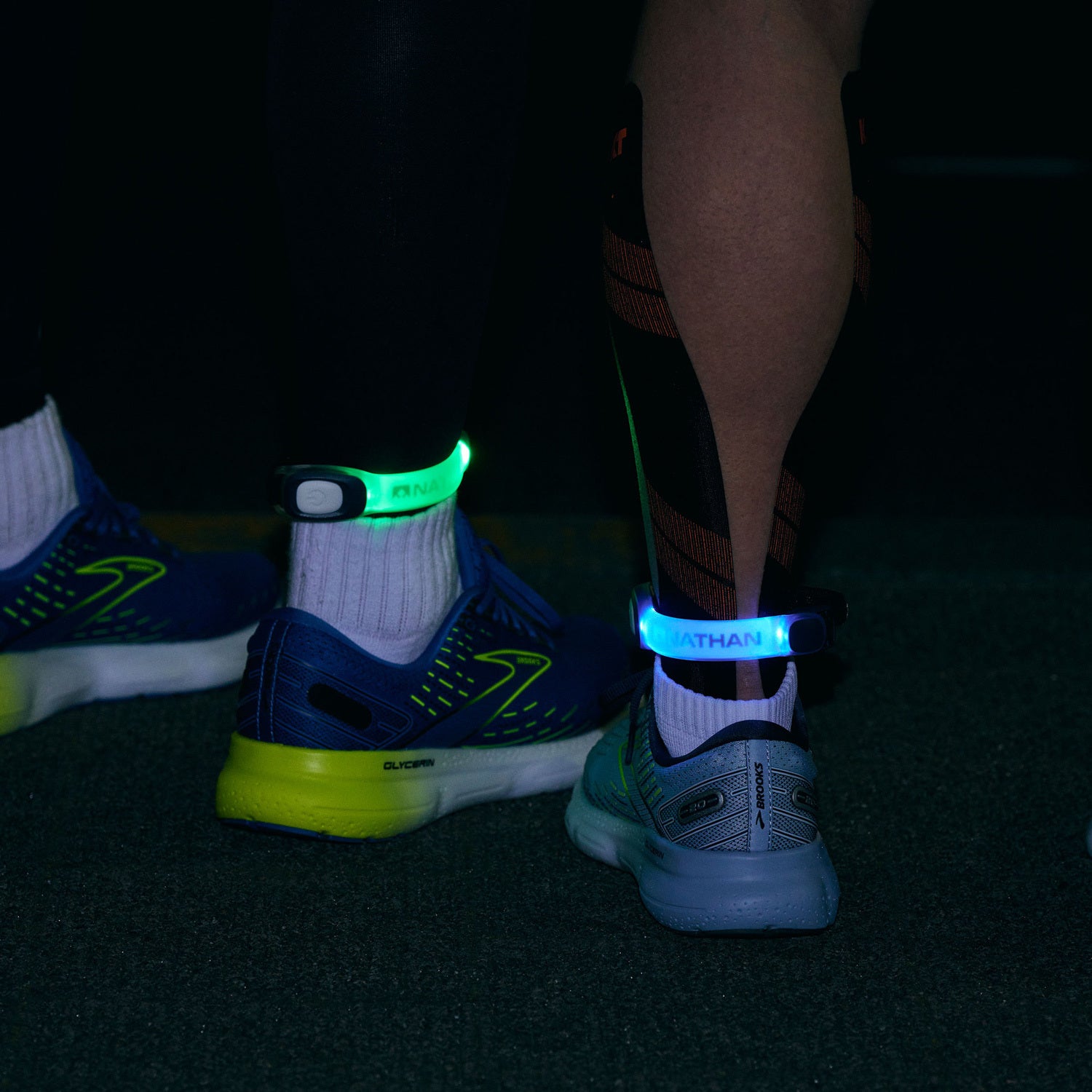 NATHAN | LightBender Mini R (BLUE NIGHT/WHITE)