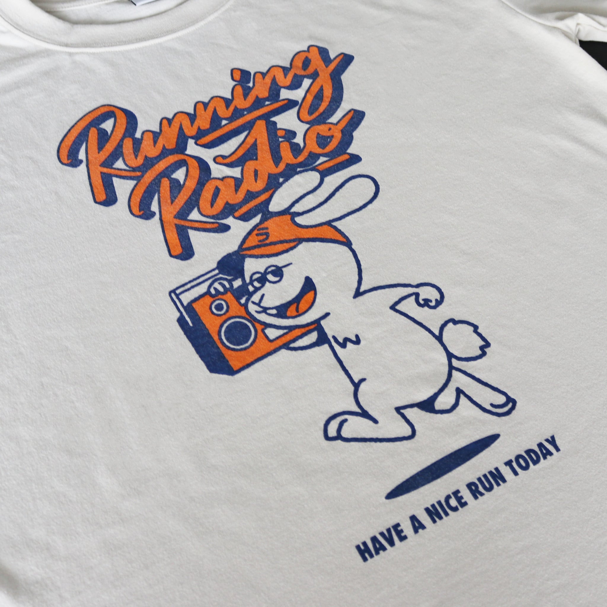 ランラジ Running Rabbit Tee (Beige)　予約特典ステッカー付き