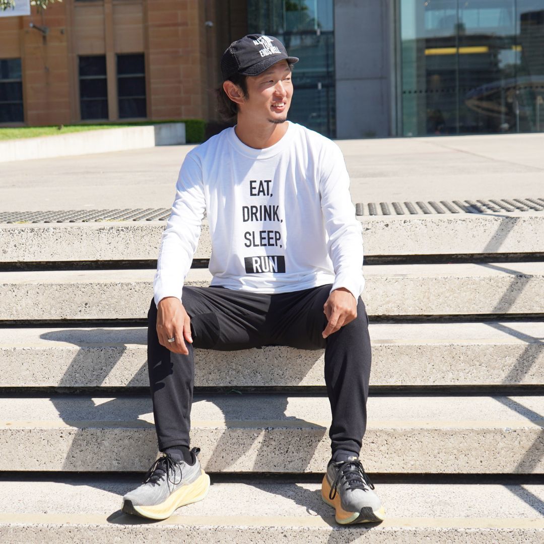 EAT DRINK SLEEP RUN / STREET Long-Sleeve Tee Vertical Mono (White)