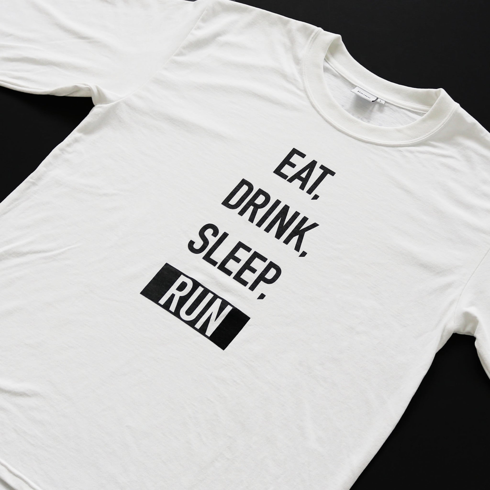 EAT DRINK SLEEP RUN / STREET Long-Sleeve Tee Vertical Mono (White)