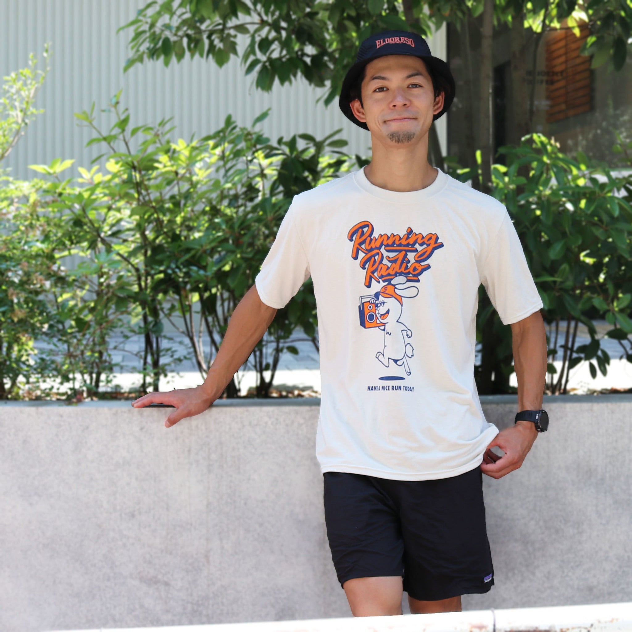 ランラジ Running Rabbit Tee (Beige)　予約特典ステッカー付き