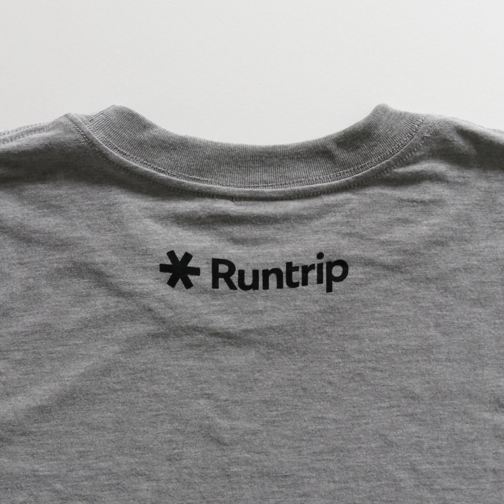 EAT DRINK SLEEP RUN / STREET Long-Sleeve Tee Vertical Mono (Gray)