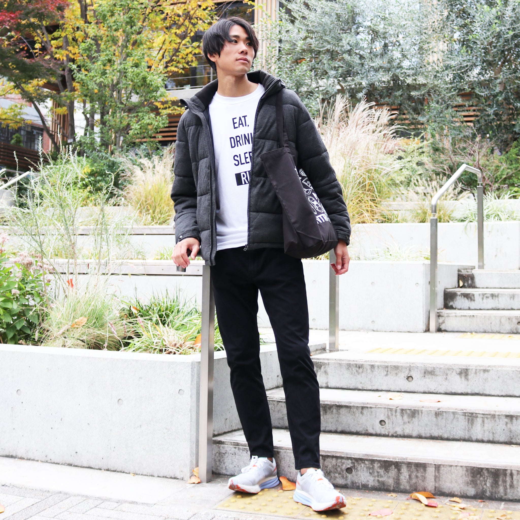 EAT DRINK SLEEP RUN / STREET Long-Sleeve Tee Vertical Mono (White)