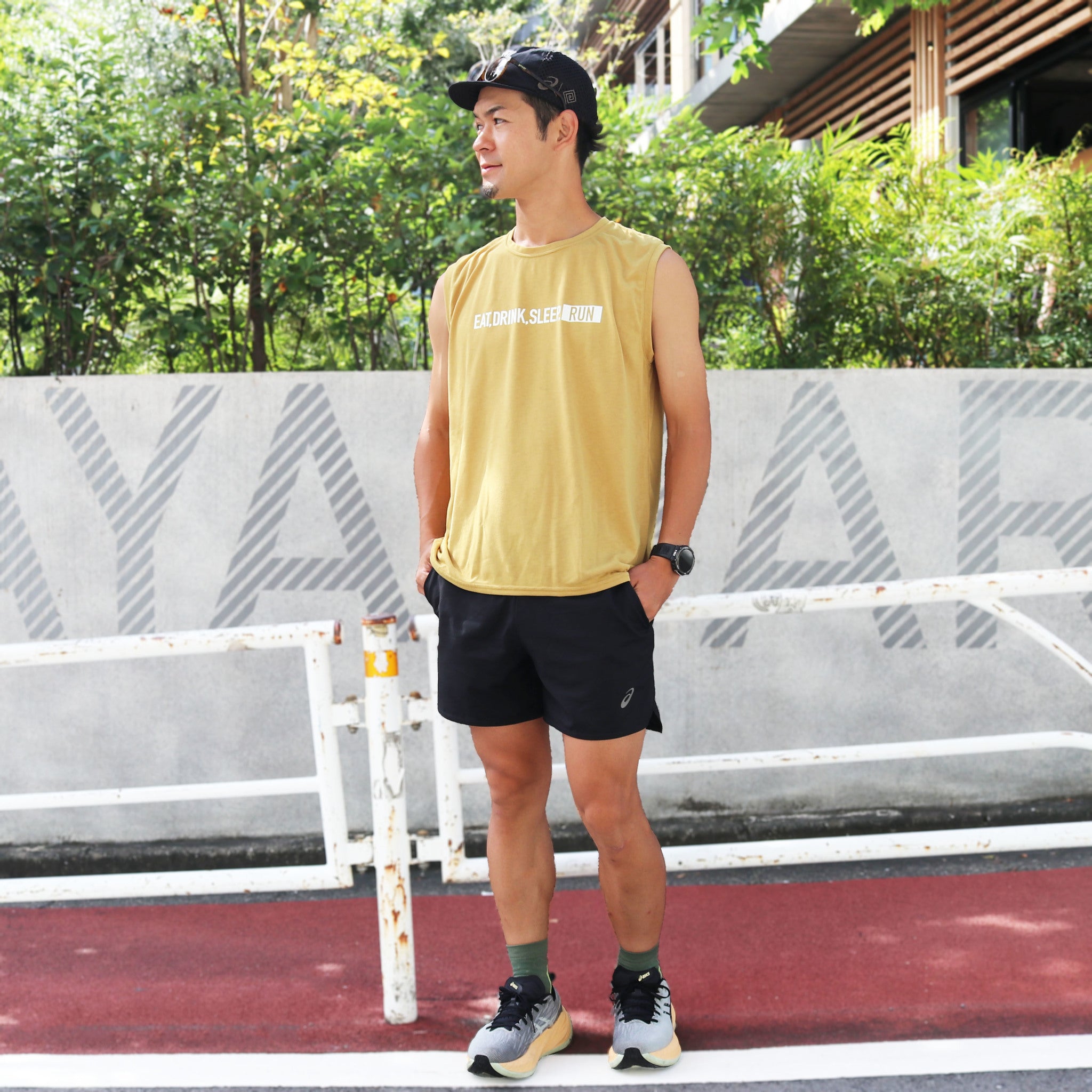 EAT DRINK SLEEP RUN / STREET Sleeve-less (Coyote Yellow)