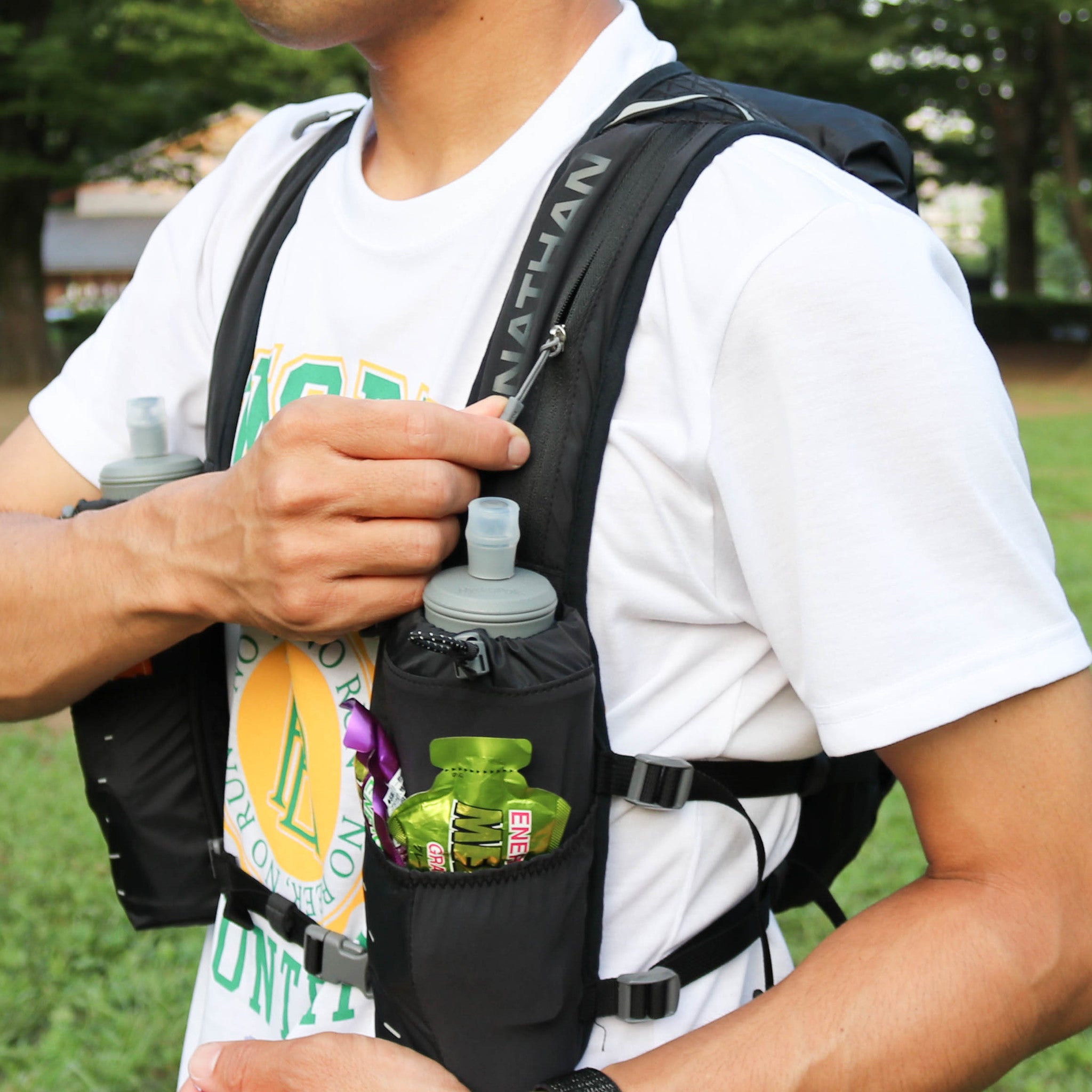 NATHAN | TrailMix 12L JP (All Black) – Runtrip Store