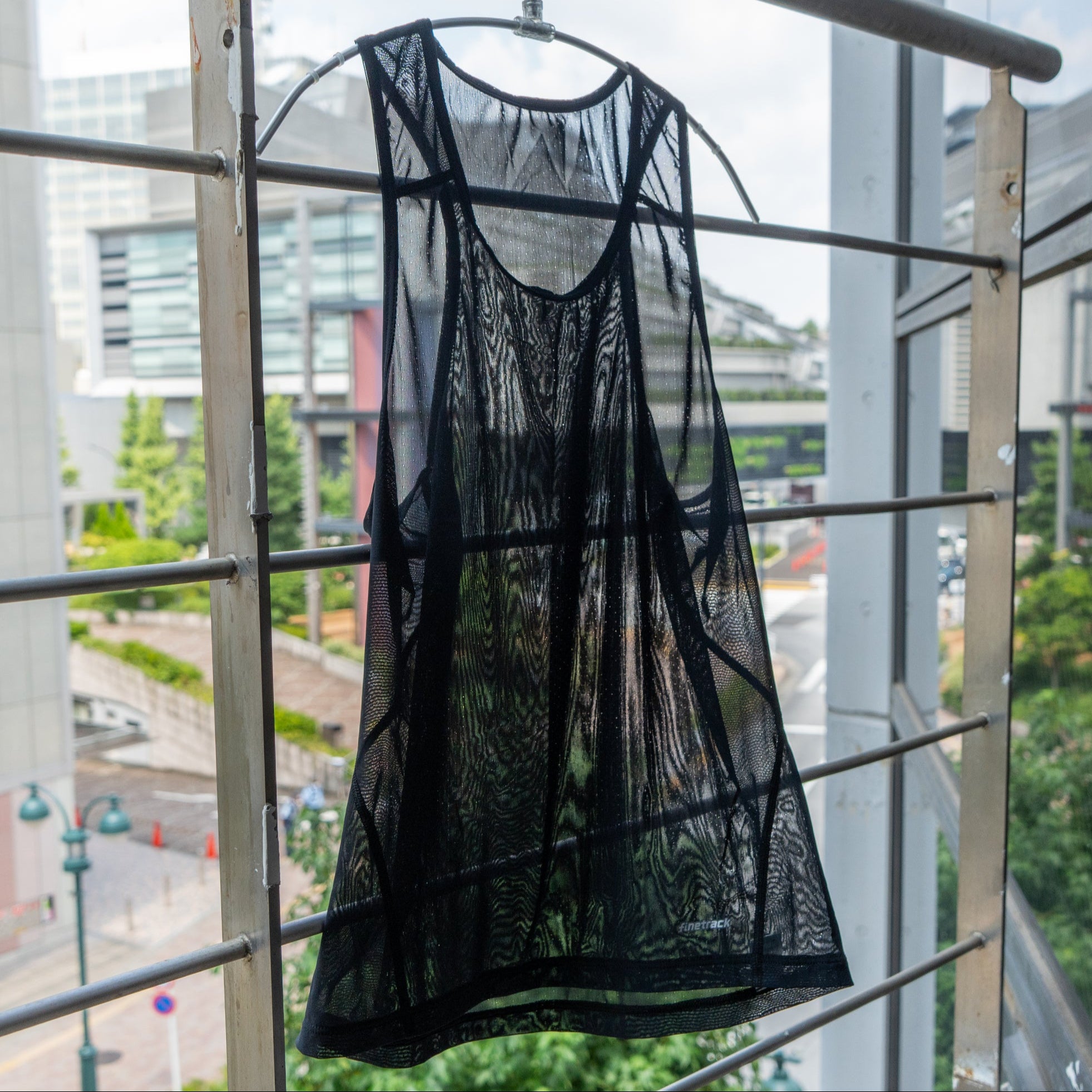 finetrack Men's ドライレイヤークールタンクトップ (Black)