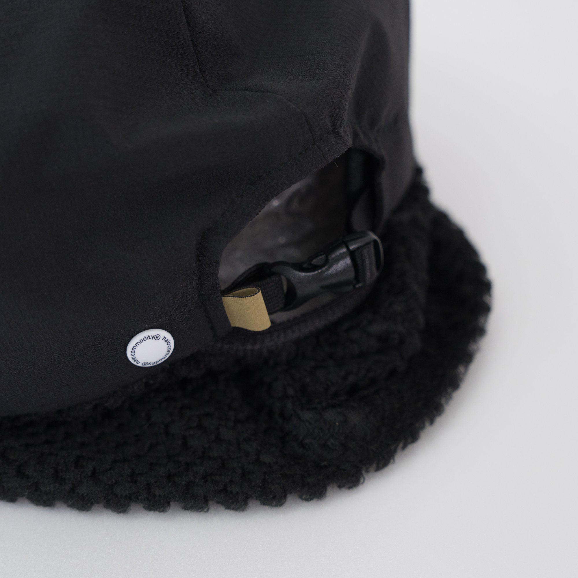 halo commodity Crevice Flap Cap