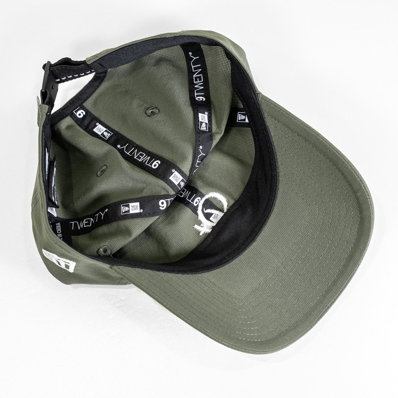 new era × Runtrip 9TWENTY Tech Air Rt Logo CAP