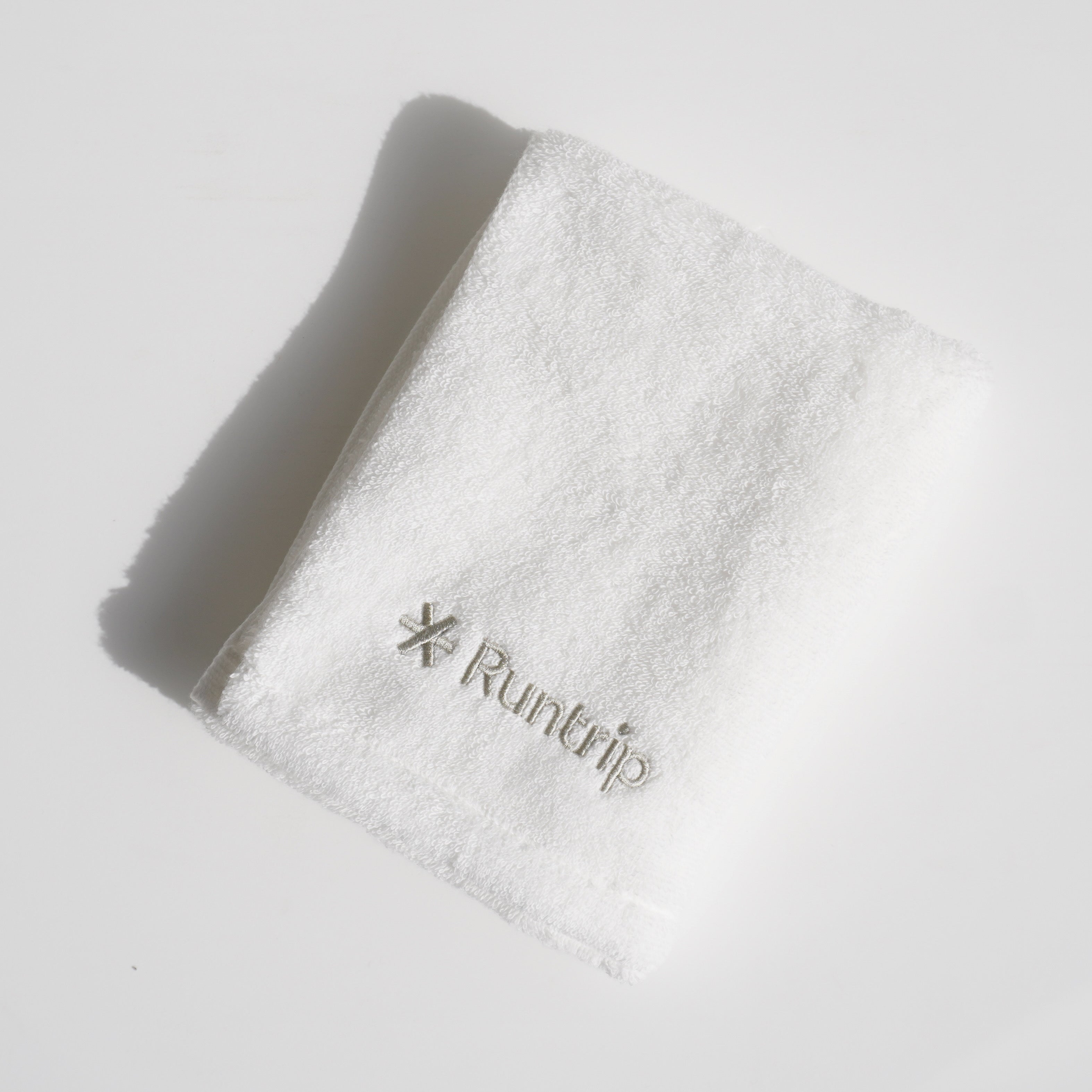 Runtrip Original Face Towel (White)