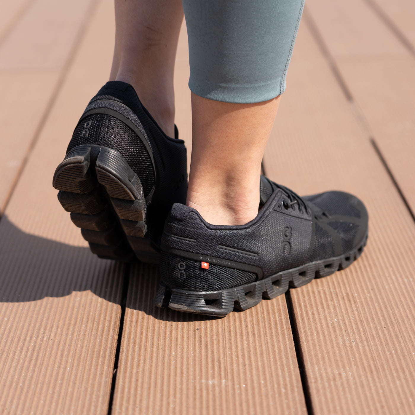 On Cloud All Black | Runtrip Store On Cloud All Black | Runtrip Store