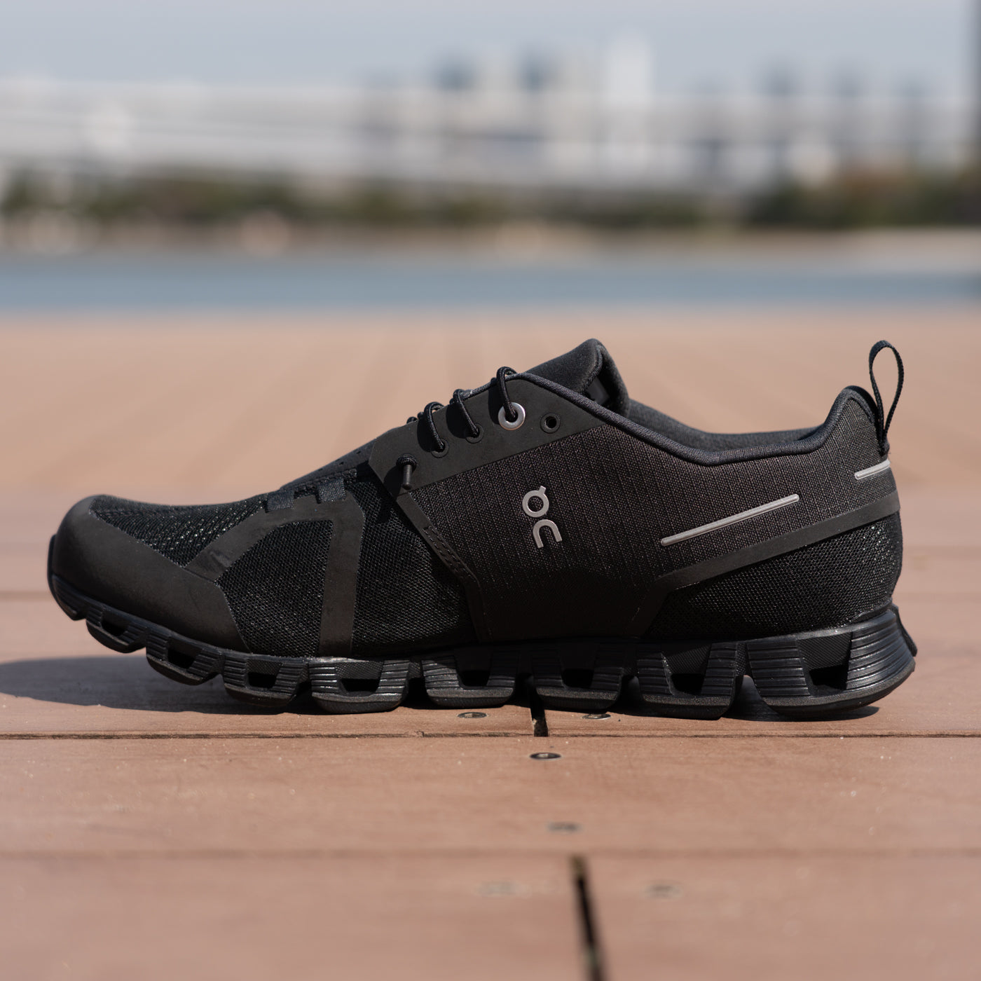 【本日のみ限定価格】On Cloudrunner ブラック/24.5cm On Cloud Waterproof Black & Luner | Runtrip Store