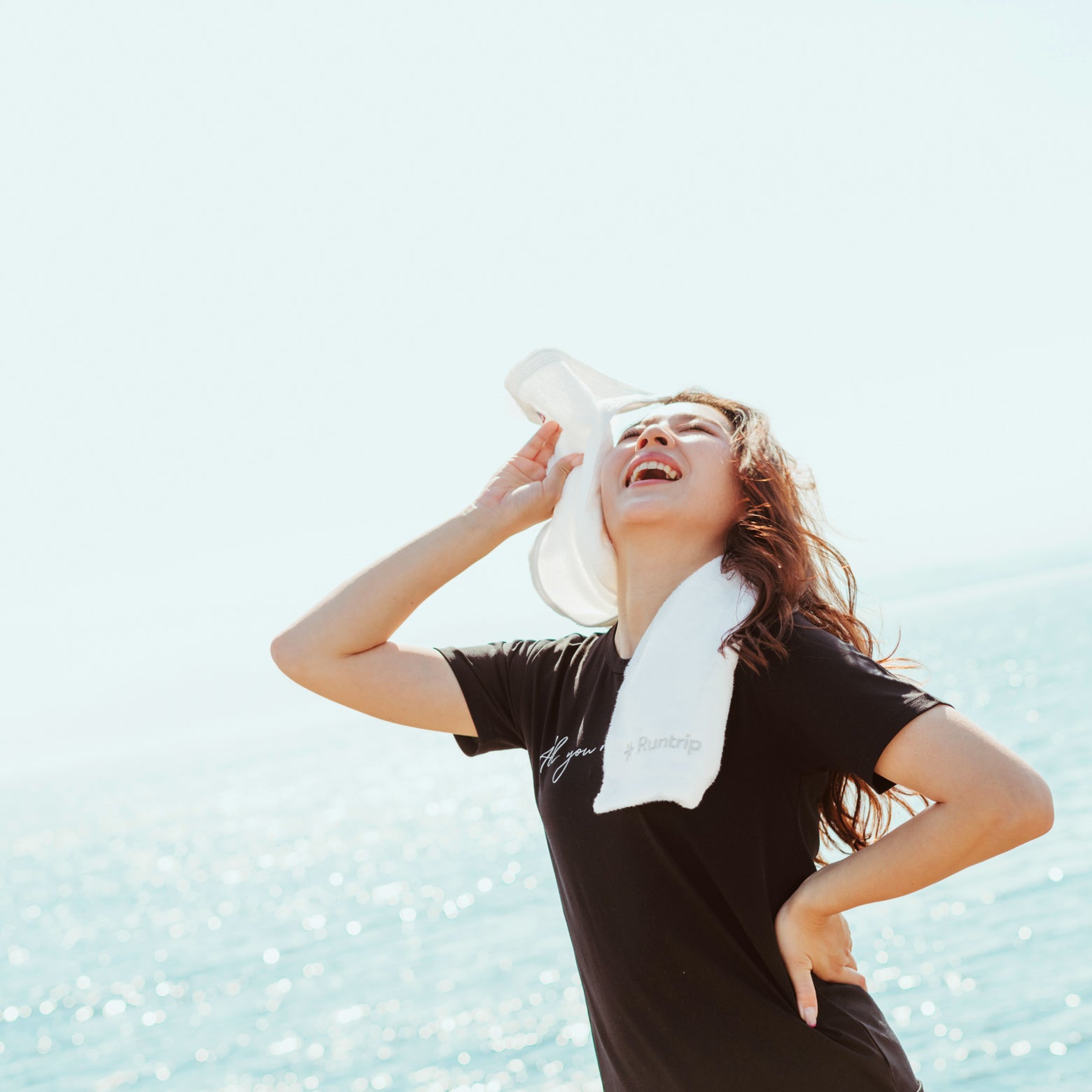 Runtrip Original Face Towel (White)