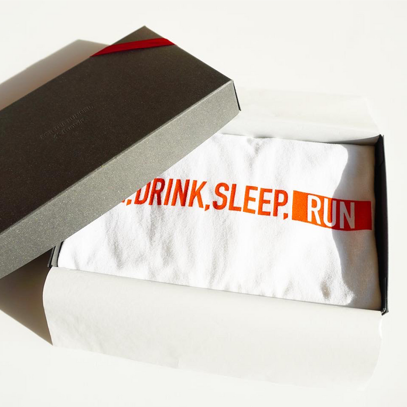【GIFT BOX】EAT DRINK SLEEP RUN / STREET Tee (White)