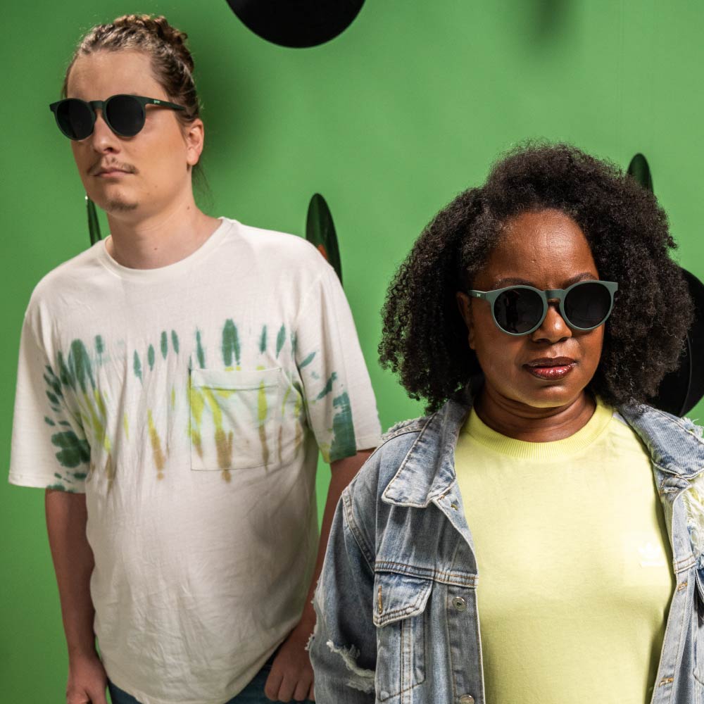 Running Sunglass "goodr" |【CG】I Have These on Vinyl, Too