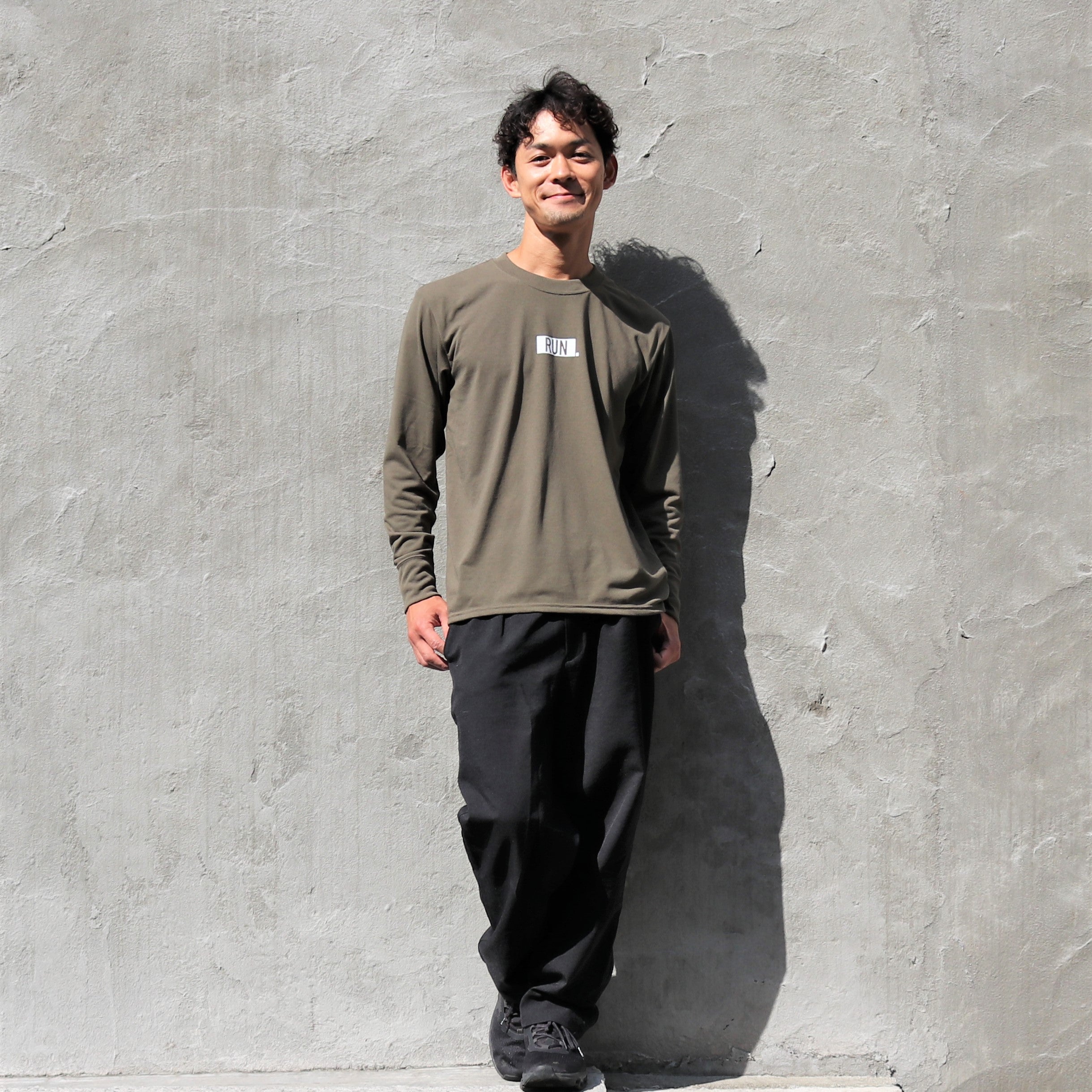 EAT DRINK SLEEP RUN / “STREET” RUN.  Long-sleeve Tee (Khaki)