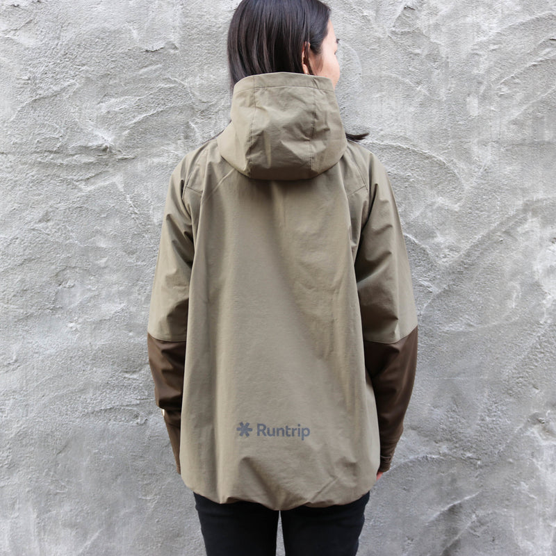 THE RUNNING JACKET by Runtrip 2nd Model (Khaki)