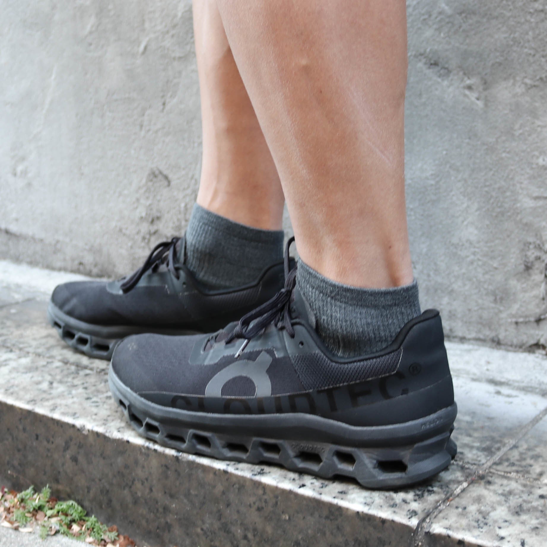 Feetures｜MERINO10 MAX CUSHION QUARTER (Gray)