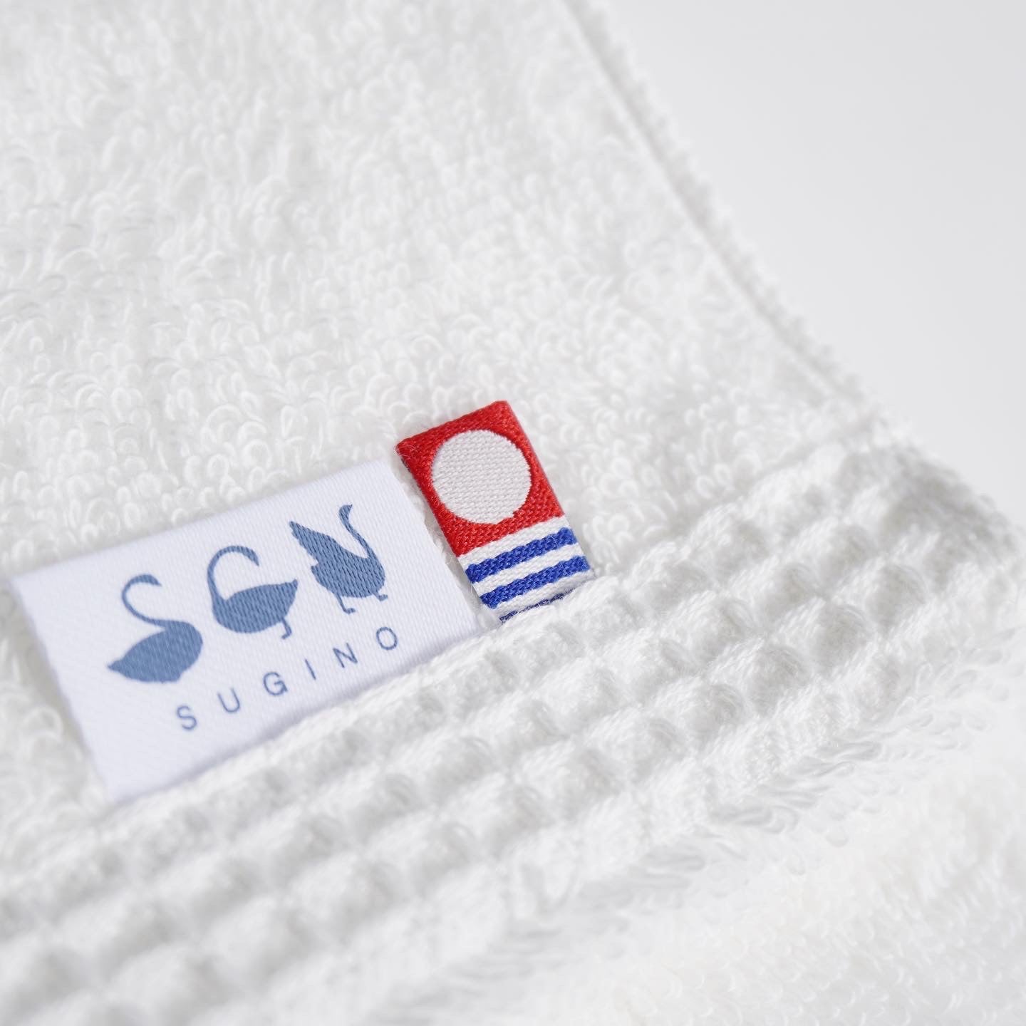 Runtrip Original Face Towel (White)