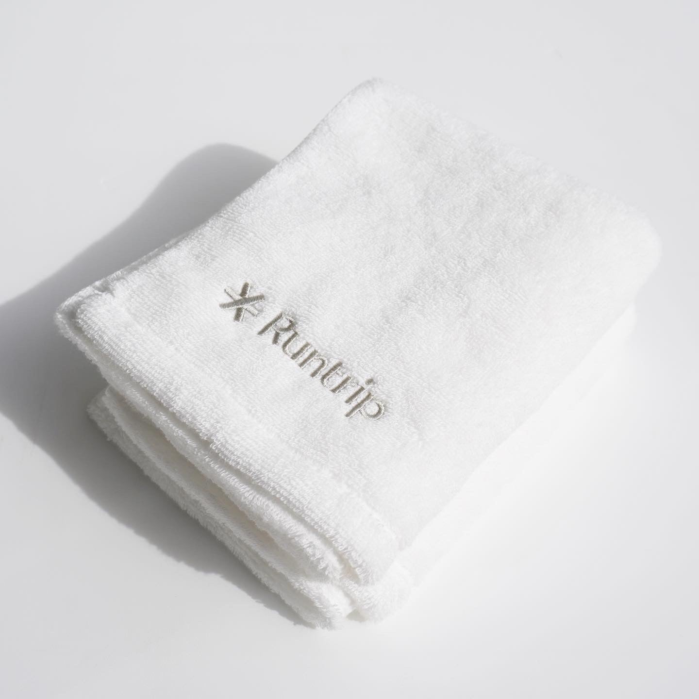 Runtrip Original Face Towel (White)