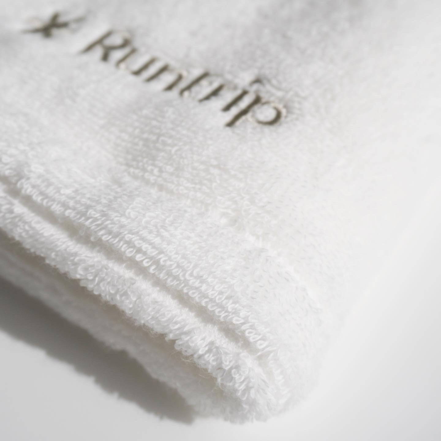 Runtrip Original Face Towel (White)